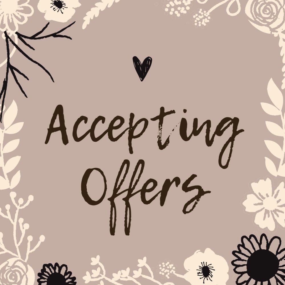 🖤 Accepting Reasonable Offers 🖤